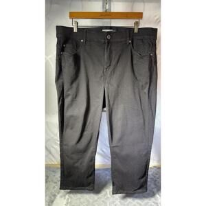 TORRID Women’s  Black Denim Crop Bombshell  Skinny 20R Premium Stretch Jeans